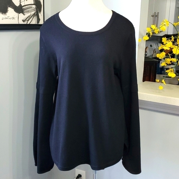 Max Studio oversized black sweater with bell sleeves. Size medium. Supper soft. - Picture 1 of 7